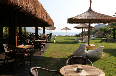 Manas Park Deluxe Hotel
