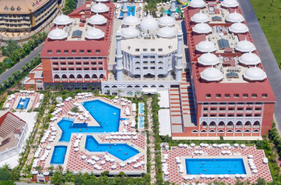 Royal Taj Mahal Hotel