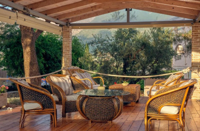 Koukounaria Hotel ' Suites