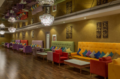 Royal Taj Mahal Hotel
