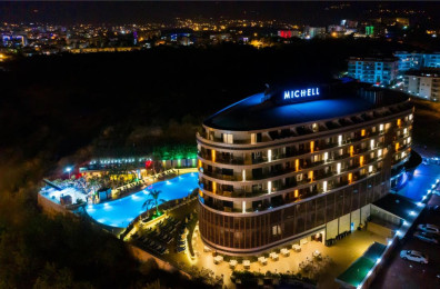 Michell Hotel (adults only 16+)