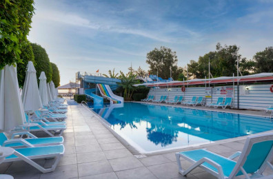 Armas Beach Hotel