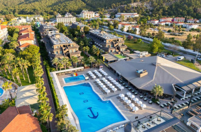 Sailors Beach Club