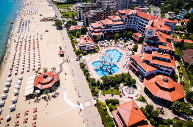 Royal Palace Helena Sands