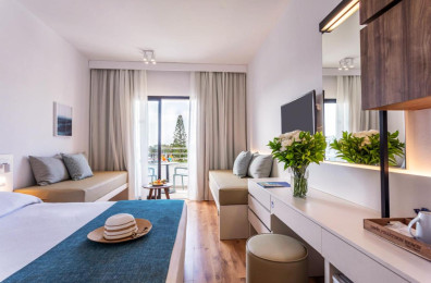 Louis Phaethon Beach Hotel