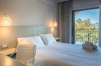 Castelli Hotel (adults only 16+)