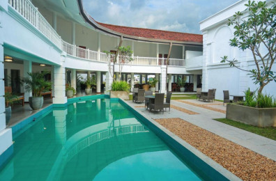 Hibiscus Beach Hotel