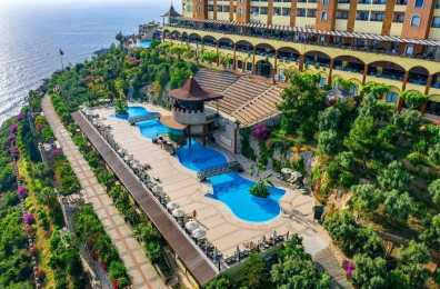 Utopia World Hotel
