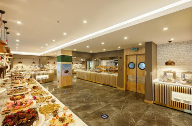Sailors Beach Club