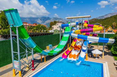 Sailors Beach Club