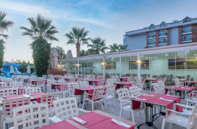 Armas Beach Hotel