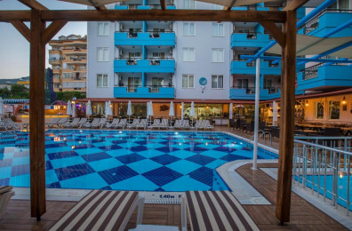 Club Big Blue Suite Hotel