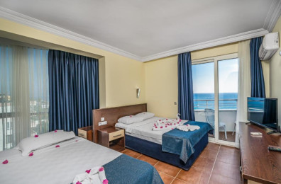 Arsi Blue Sea Beach Hotel