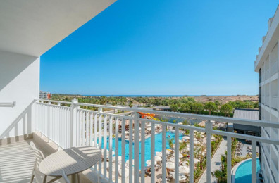 Vox Maris Resort