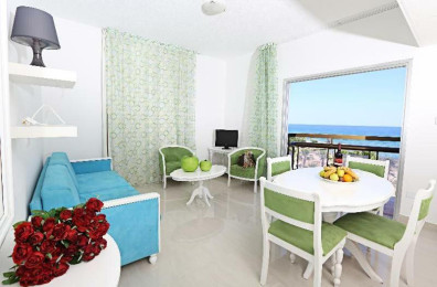 Marlita Beach Hotel Apartments