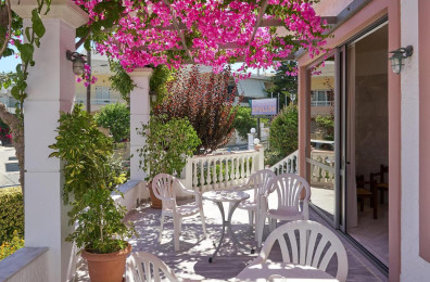 Apollon Hotel (adults only 16+)