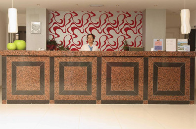 Marlita Beach Hotel Apartments