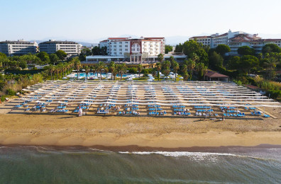 Cesars Resort Hotel Side