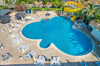 Arsi Blue Sea Beach Hotel