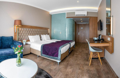 Michell Hotel (adults only 16+)