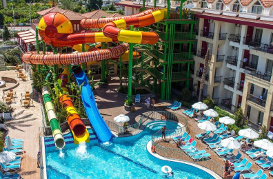 Crystal Aura Beach Resort ' Spa