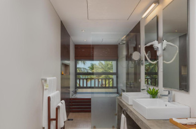 Amaya Beach Passikudah