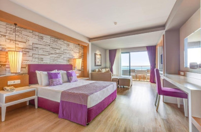 Tui Magic Life Jacaranda
