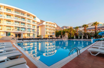 Ring Beach Hotel