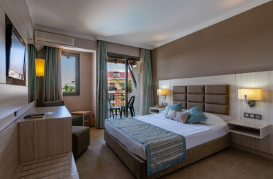 Palmeras Beach Hotel (ex. Club Hotel Insula)