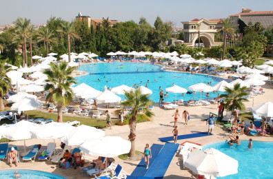 Cesars Resort Hotel Side
