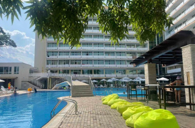 Grand Hotel Nirvana (ex. Grand Hotel Oasis)