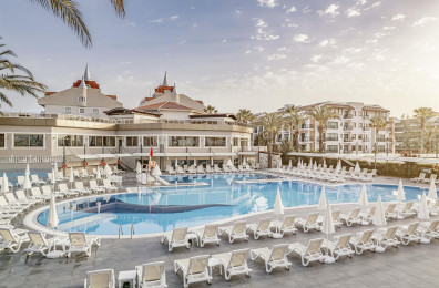 Aydinbey Famous Resort