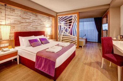 Tui Magic Life Jacaranda