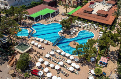 Crystal Aura Beach Resort ' Spa