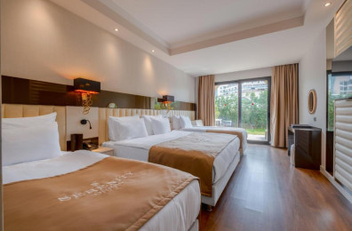 Serenity Queen Hotel