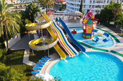 Cesars Resort Hotel Side