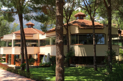 Champion Holiday Village