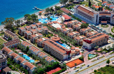 Crystal Aura Beach Resort ' Spa