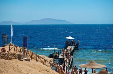 Amphoras Beach