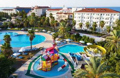 Cesars Resort Hotel Side
