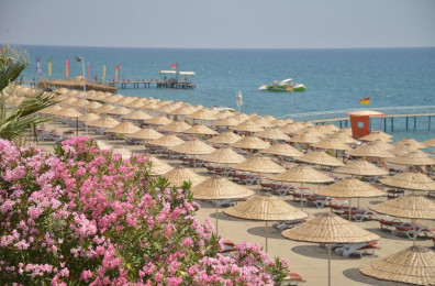 Club Boran Mare Beach