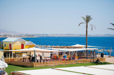 Amphoras Beach
